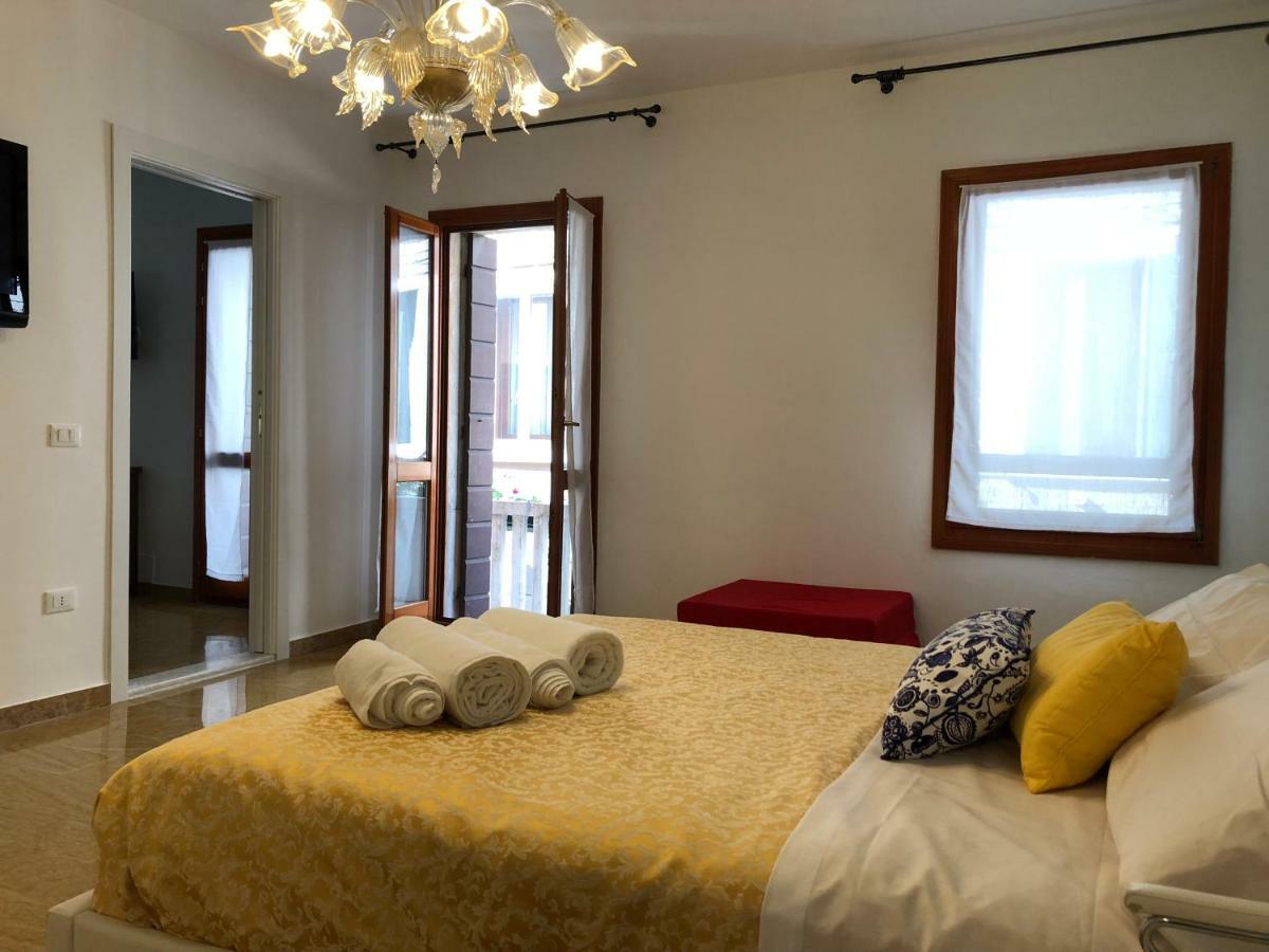 Grazia'S Apartment Кьоджа Экстерьер фото